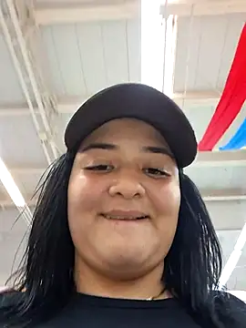 Snapshot of Liancy chatting on 03-08-25, 10:24 Liancy online show from 03-08-25, 10:24