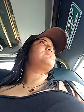 Snapshot of Liancy chatting on 03-16-25, 05:39 Liancy online show from 03-16-25, 05:39