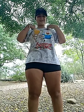 Snapshot of Liancy chatting on 09-11-25, 07:47 Liancy online show from 09-11-25, 07:47