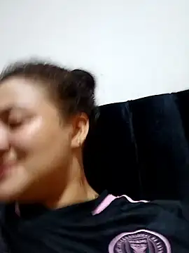 Snapshot of Liancy chatting on 10-15-25, 01:17 Liancy online show from 10-15-25, 01:17