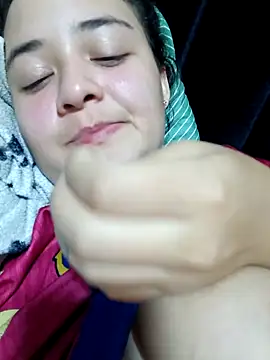 Snapshot of Liancy chatting on 11-07-25, 03:17 Liancy online show from 11-07-25, 03:17