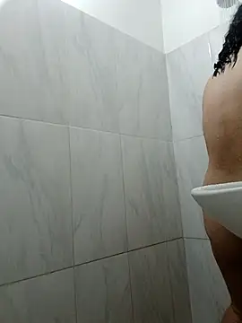 Snapshot of Liancy chatting on 01-08-26, 06:54 Liancy online show from 01-08-26, 06:54