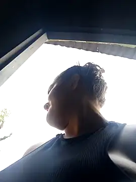 Snapshot of Liancy chatting on 02-21-26, 08:32 Liancy online show from 02-21-26, 08:32