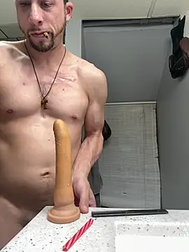 tongueispowerr6d9 online show from 04-14-26, 04:29