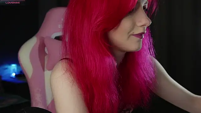 Snapshot of joyhannahh chatting on 10-25-25, 06:57 joyhannahh online show from 10-25-25, 06:57