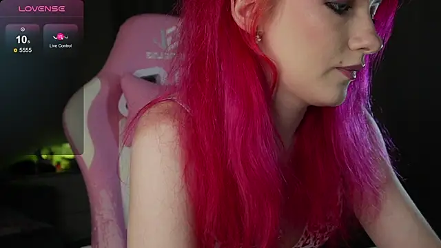 Snapshot of joyhannahh chatting on 11-05-25, 01:22 joyhannahh online show from 11-05-25, 01:22