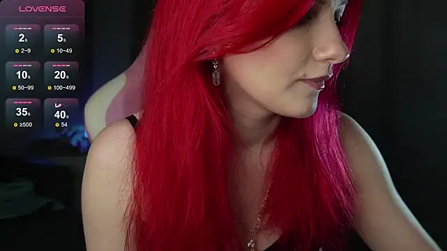 Snapshot of joyhannahh chatting on 11-17-25, 03:18 joyhannahh online show from 11-17-25, 03:18