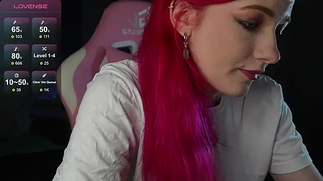 Snapshot of joyhannahh chatting on 11-26-25, 06:53 joyhannahh online show from 11-26-25, 06:53