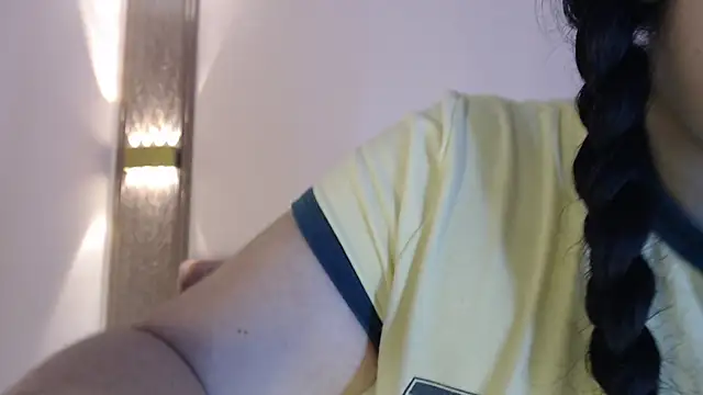 AgathaLynx online show from 03-04-25, 11:40