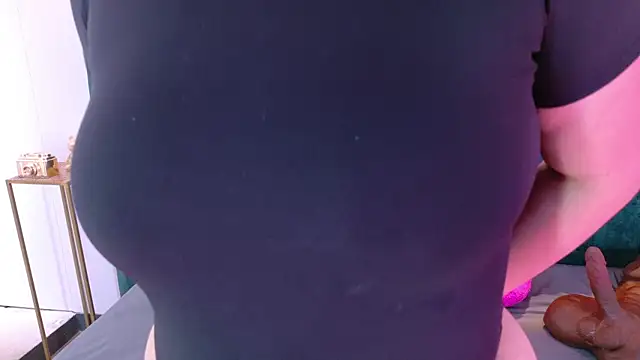 AgathaLynx online show from 04-12-26, 10:53