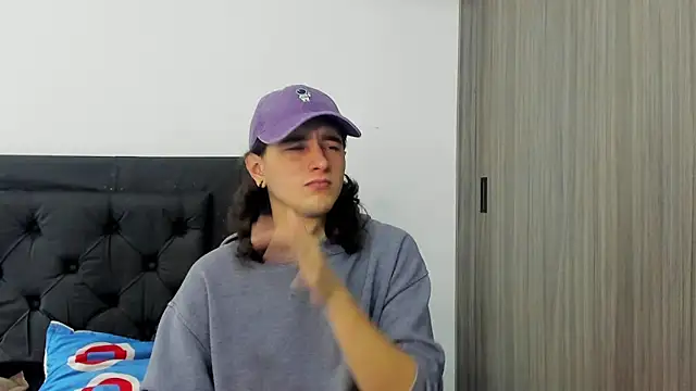 alex connorr online show from 01-04-25, 05:26