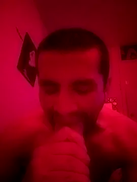 Snapshot of tlust69@xh chatting on 05-22-26, 04:52 tlust69xh online show from 05-22-26, 04:52