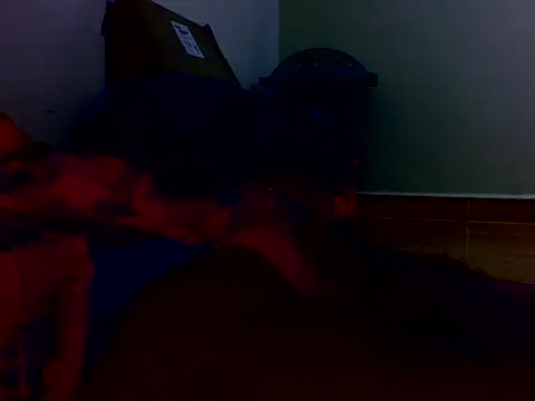 Snapshot of hot_ebonys1 chatting on 11-09-25, 05:11 hot ebonys1 online show from 11-09-25, 05:11