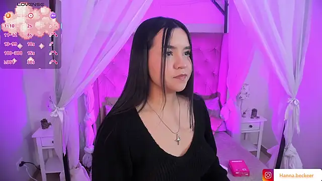 Hanna  Becker  online show from 02-05-26, 12:48