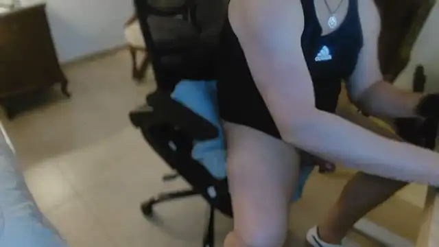 slzypvtpig online show from 12-20-25, 11:28