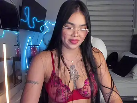 Daisy 20x  online show from 08-04-26, 06:05