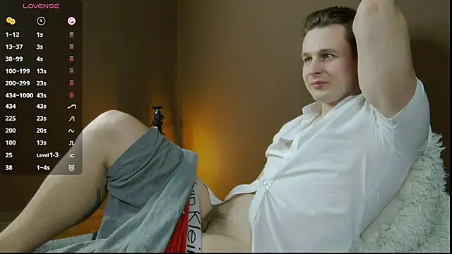 Snapshot of charlie_smiley chatting on 12-03-24, 02:25 charlie smiley online show from 12-03-24, 02:25