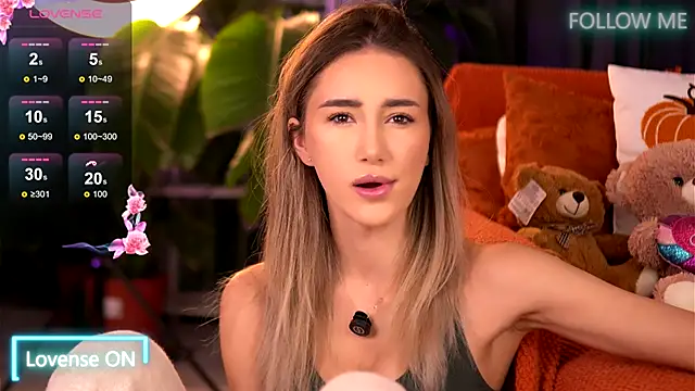 Snapshot of EmilyRaymont chatting on 11-07-25, 04:12 EmilyRaymont online show from 11-07-25, 04:12