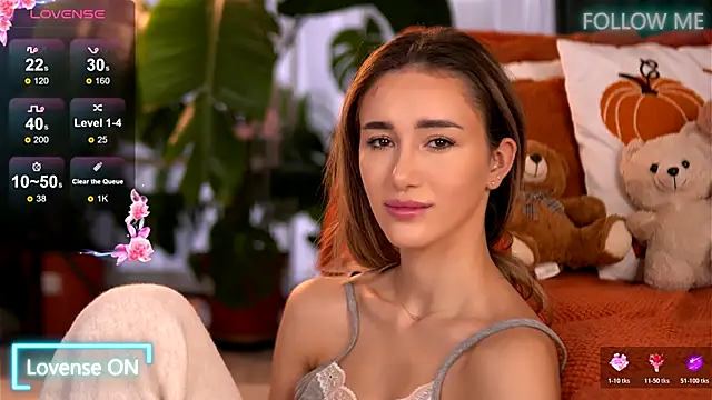 Snapshot of EmilyRaymont chatting on 11-08-25, 05:51 EmilyRaymont online show from 11-08-25, 05:51