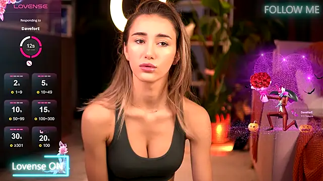 Snapshot of EmilyRaymont chatting on 11-14-25, 05:06 EmilyRaymont online show from 11-14-25, 05:06