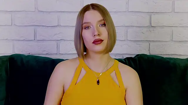 LiliLinn online show from 01-29-25, 08:18