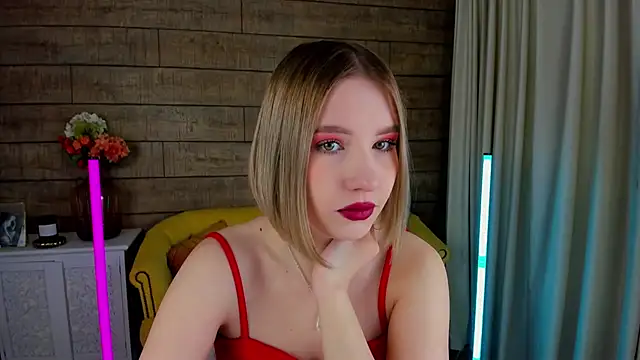 LiliLinn online show from 02-04-25, 04:37