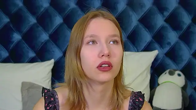 LiliLinn online show from 02-03-26, 04:43