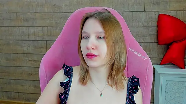 LiliLinn online show from 02-24-26, 04:32