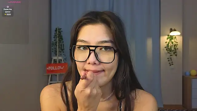 Snapshot of EmmaFisherf chatting on 02-13-25, 04:17 EmmaFisherf online show from 02-13-25, 04:17