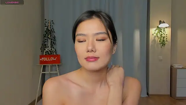 Snapshot of EmmaFisherf chatting on 02-19-25, 04:33 EmmaFisherf online show from 02-19-25, 04:33