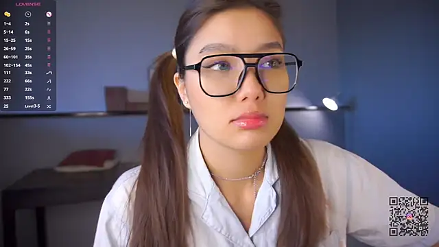 Snapshot of EmmaFisherf chatting on 09-12-25, 03:06 EmmaFisherf online show from 09-12-25, 03:06