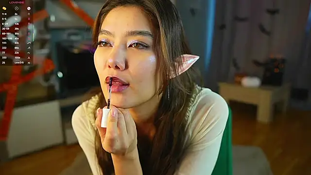 Snapshot of EmmaFisherf chatting on 10-31-25, 03:18 EmmaFisherf online show from 10-31-25, 03:18