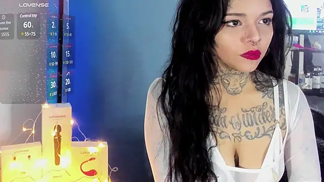 NinaInk online show from 02-03-25, 12:14