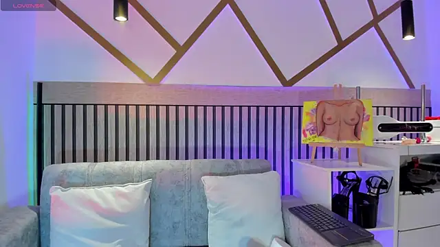 Snapshot of NinaInk chatting on 03-20-26, 04:12 NinaInk online show from 03-20-26, 04:12