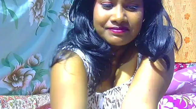 Snapshot of sexy_roma chatting on 02-07-25, 07:49 sexy roma online show from 02-07-25, 07:49