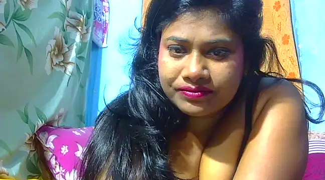 Snapshot of sexy_roma chatting on 03-07-25, 08:22 sexy roma online show from 03-07-25, 08:22