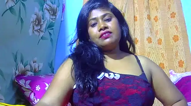 Snapshot of sexy_roma chatting on 03-09-25, 04:55 sexy roma online show from 03-09-25, 04:55