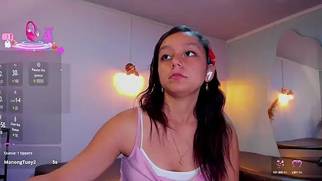 Snapshot of katy_sweet19 chatting on 03-21-25, 09:23 katy sweet19 online show from 03-21-25, 09:23