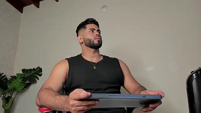 noah crux online show from 01-18-25, 12:57