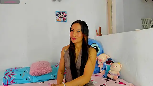 Snapshot of Valeria_Fitness chatting on 06-11-26, 06:06 Valeria Fitness online show from 06-11-26, 06:06