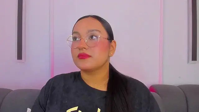 ellamontoya online show from 12-04-25, 12:03