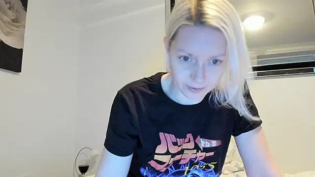 Snapshot of BetterThanYourEx69 chatting on 01-05-25, 03:45 BetterThanYourEx69 online show from 01-05-25, 03:45