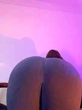 Snapshot of ValenGray chatting on 11-06-25, 12:50 ValenGray online show from 11-06-25, 12:50