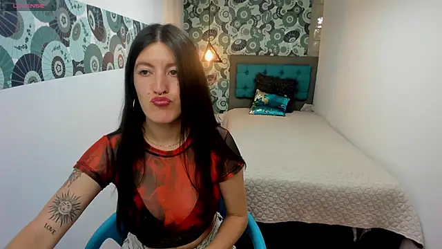 LiaCooper  online show from 01-24-25, 06:04