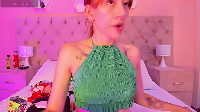 Snapshot of MelodyBliss chatting on 01-28-25, 08:36 MelodyBliss online show from 01-28-25, 08:36