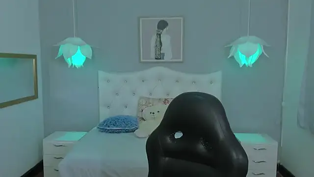 Lisa7 7 online show from 11-17-25, 02:01