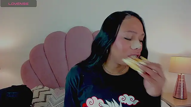 Nicole Paradise online show from 10-03-25, 12:13