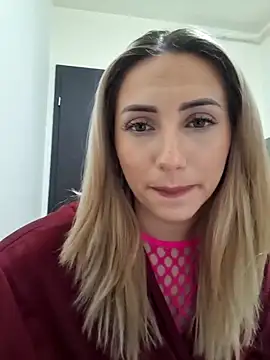 Snapshot of DeeaFUN25 chatting on 02-19-25, 02:33 DeeaFUN25 online show from 02-19-25, 02:33