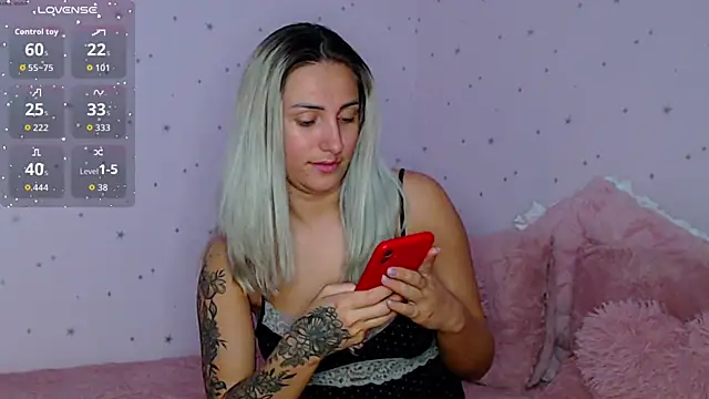 Snapshot of DeeaFUN25 chatting on 11-28-25, 03:58 DeeaFUN25 online show from 11-28-25, 03:58