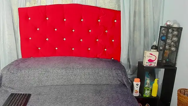 Snapshot of Cumming_Tiffani chatting on 03-08-25, 12:30 Cumming Tiffani online show from 03-08-25, 12:30